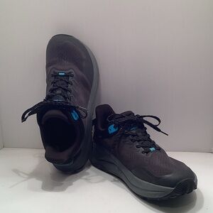 Men's Black wide toe Nortiv 8 Athletic Shoes. Size 11 Like New condition.  (A6)